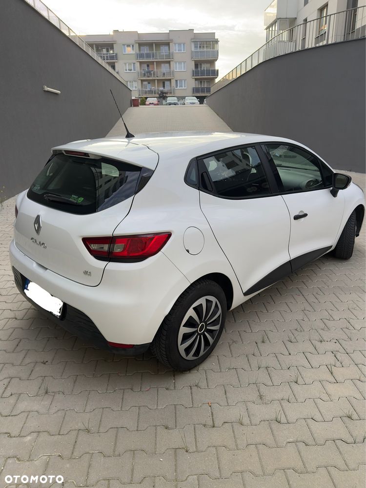 Renault Clio - 2