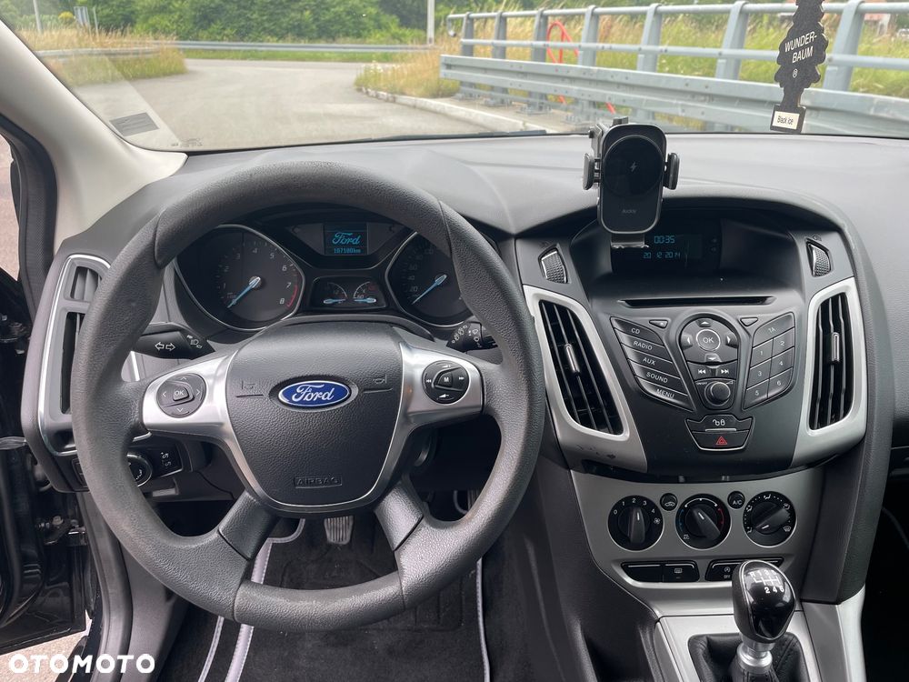 Ford Focus - 15