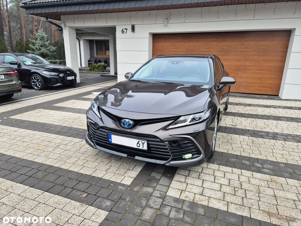Toyota Camry 2.5 Hybrid Comfort CVT - 2