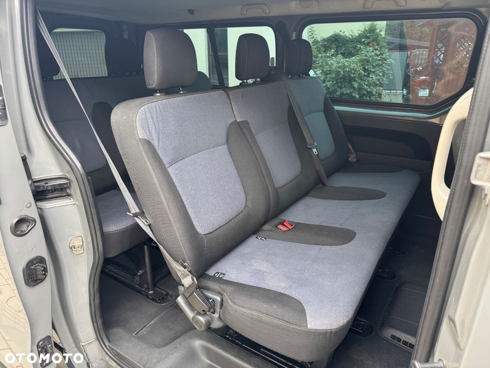 Opel Vivaro - 10