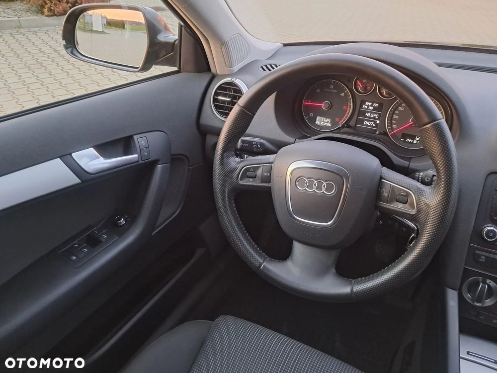Audi A3 Sportback - 19