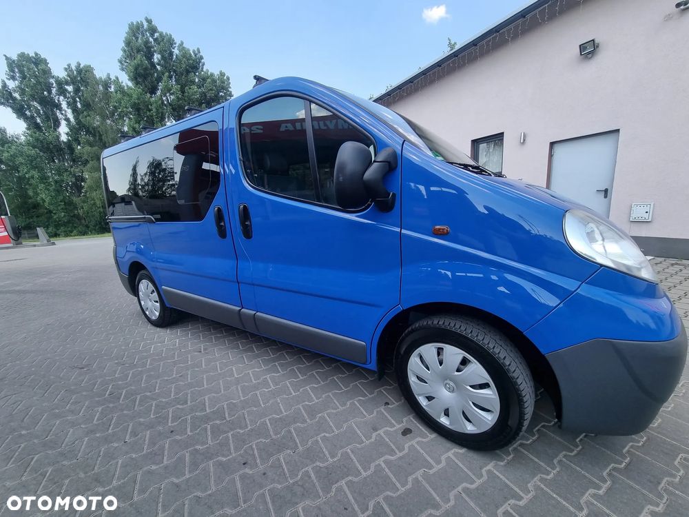 Opel Vivaro - 18