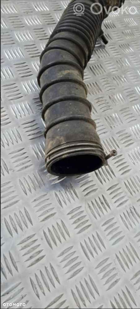 Hyundai Galloper 3.0 V6 Przewód Rura Powietrza - 2