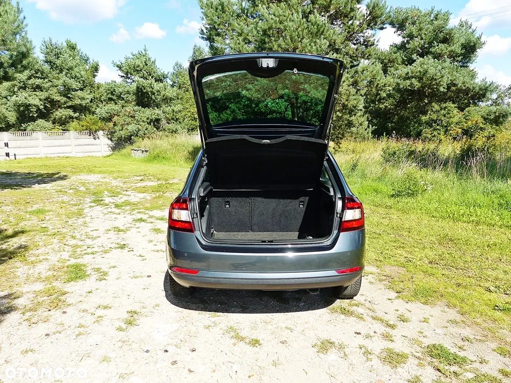 Skoda RAPID 1.4 TSI DSG Style - 10