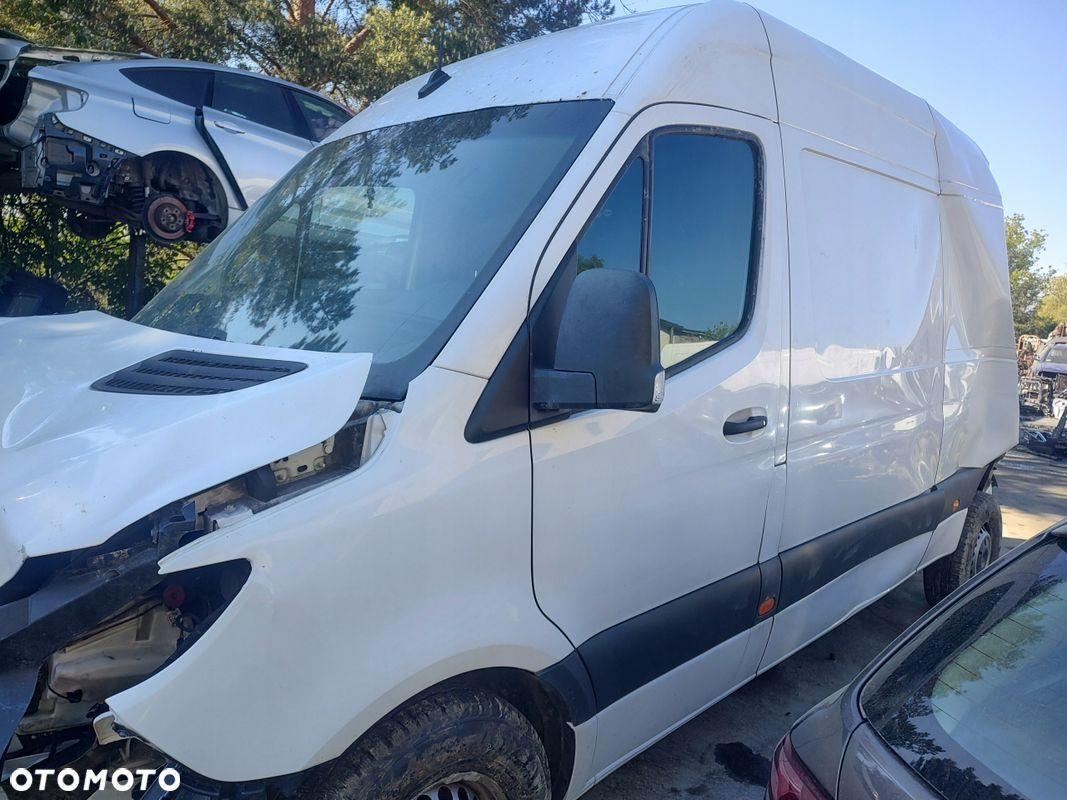MERCEDES SRINTER B910 KONSOLA DESKA 2022 - 5