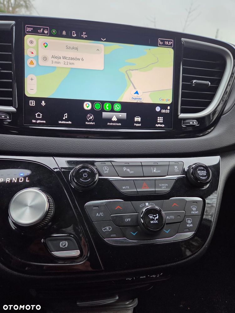 Chrysler Pacifica - 19