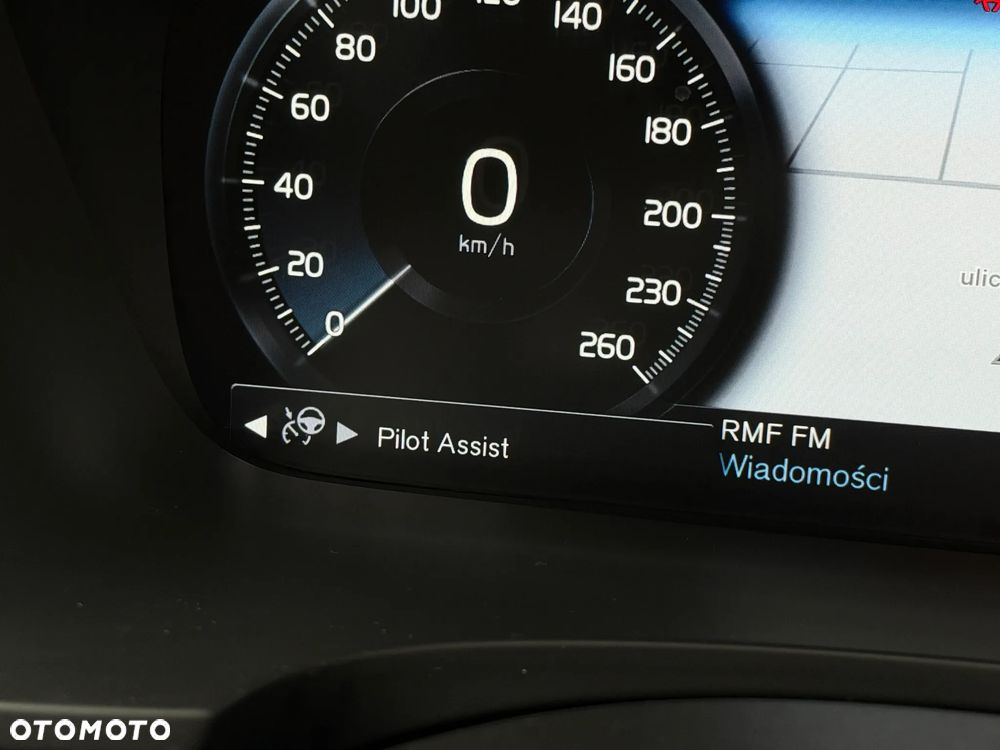 Volvo V90 Cross Country D5 AWD Pro - 27