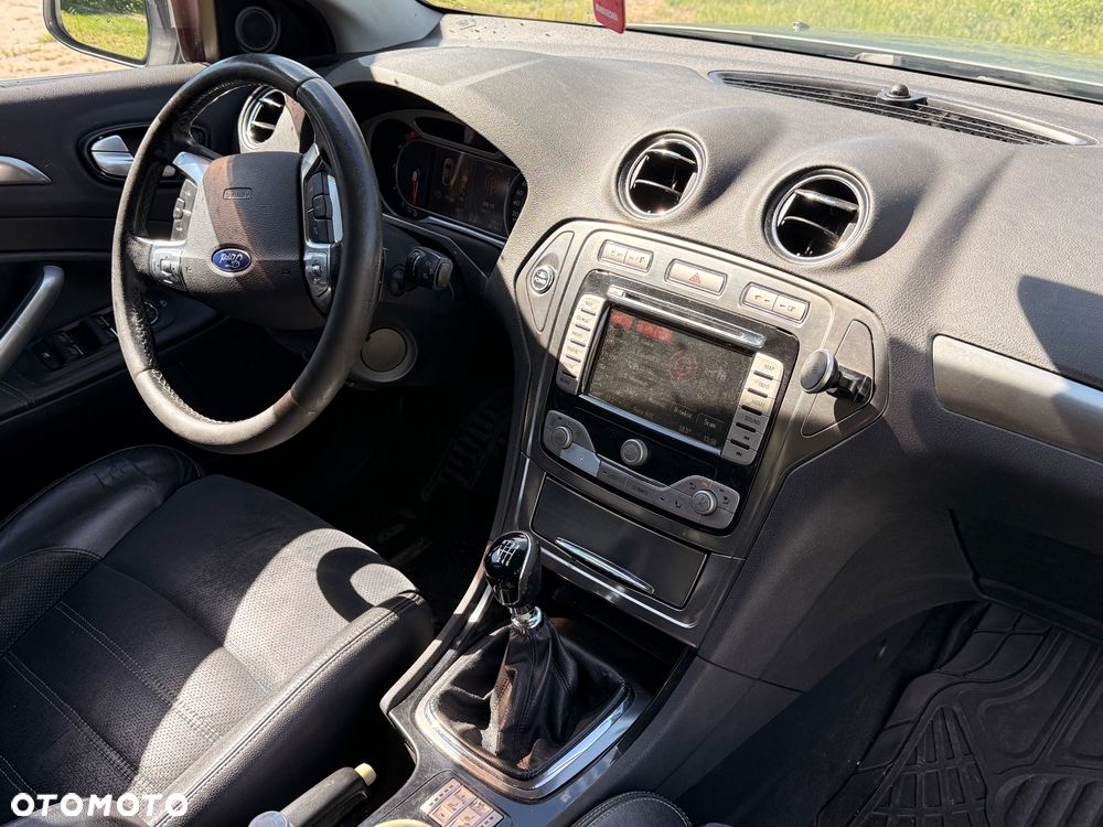 Ford Mondeo 2.0 TDCi Titanium - 13