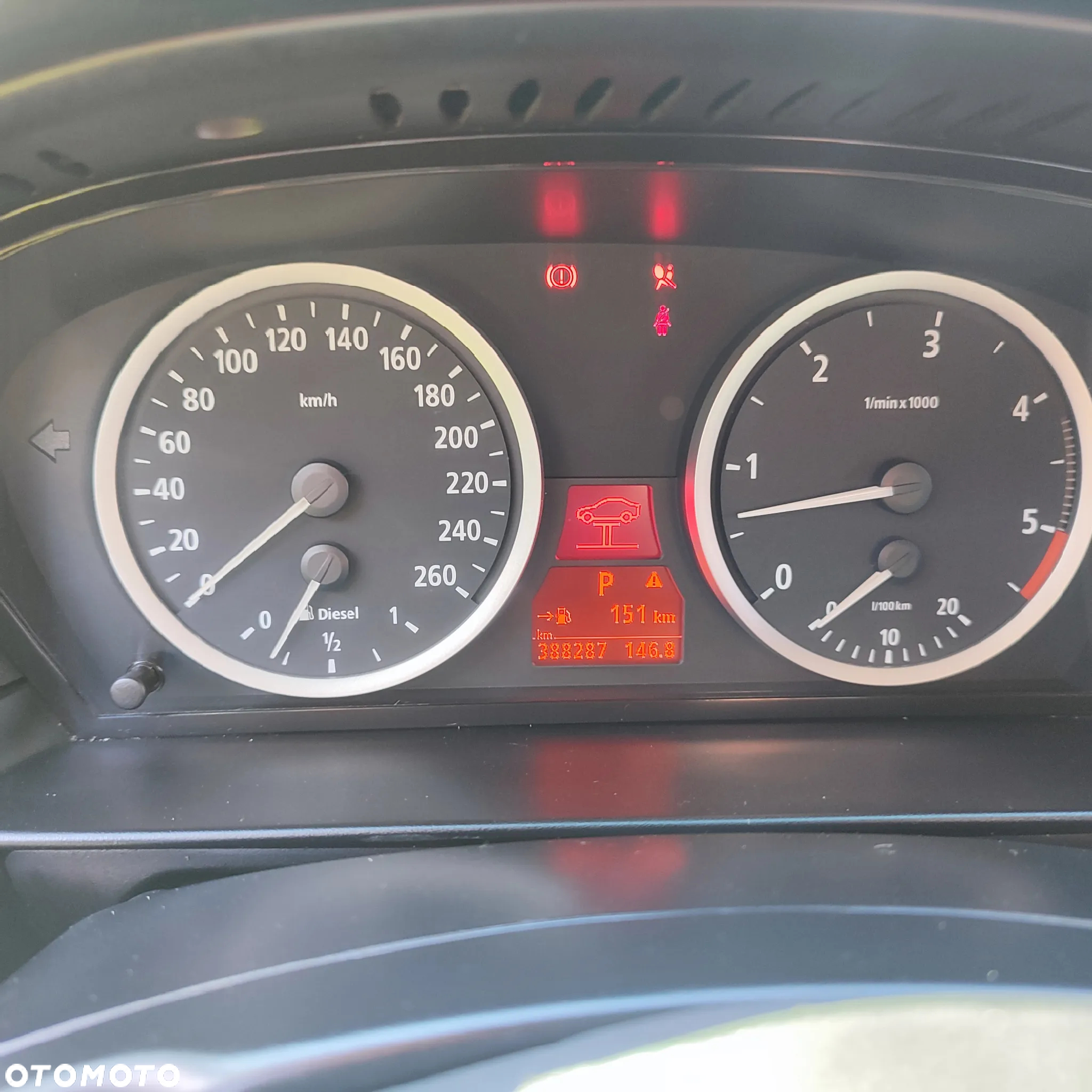 BMW Seria 5 525d Touring - 26