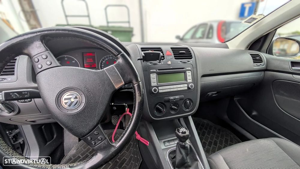 VW Golf 1.9 TDi BlueM. Confortline - 7