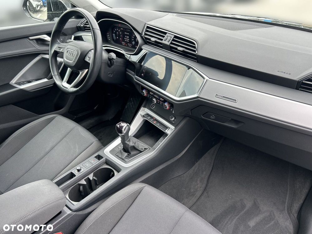 Audi Q3 - 30