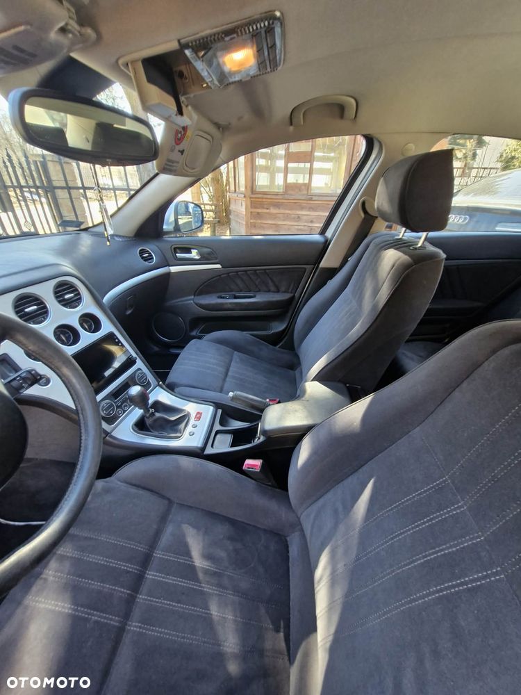 Alfa Romeo 159 1.9JTS Impression - 15