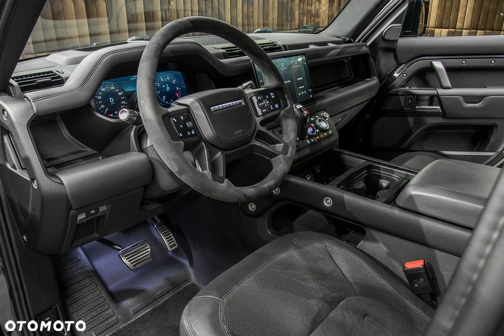 Land Rover Defender 5.0 P525 V8 - 7