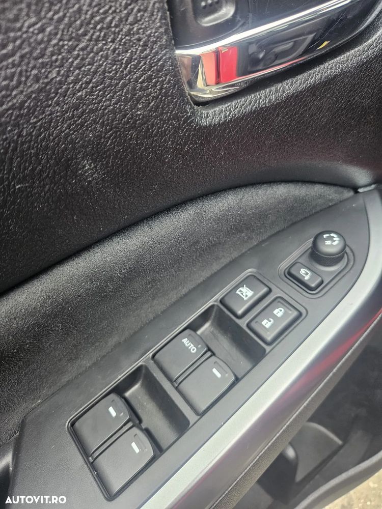 Suzuki Vitara 1.4 ALLGRIP Luxus - 6