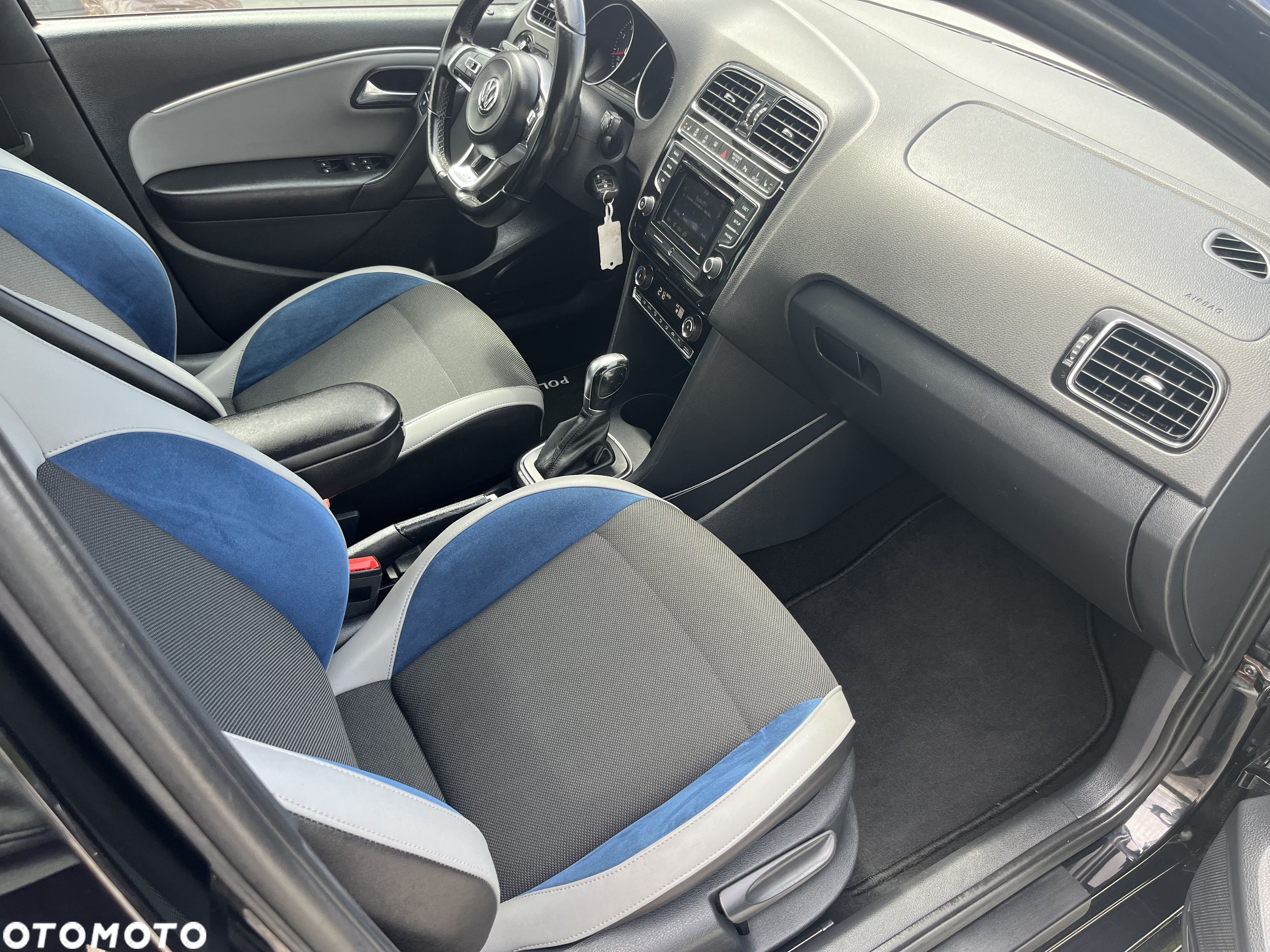 Volkswagen Polo 1.4 TSI ACT DSG BlueGT - 11