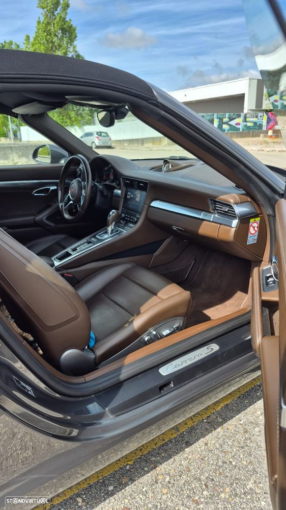 Porsche 911 Série F - 5