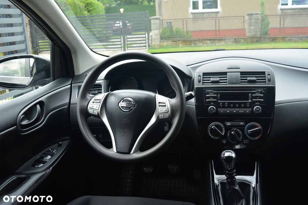 Nissan Pulsar 1.2 DIG-T Tekna EU6 - 17