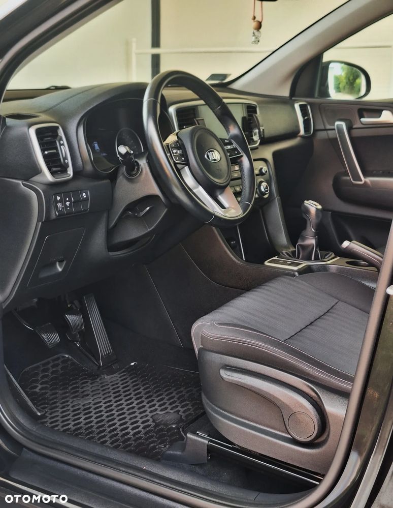 Kia Sportage 1.6 T-GDI Black Edition 2WD - 9