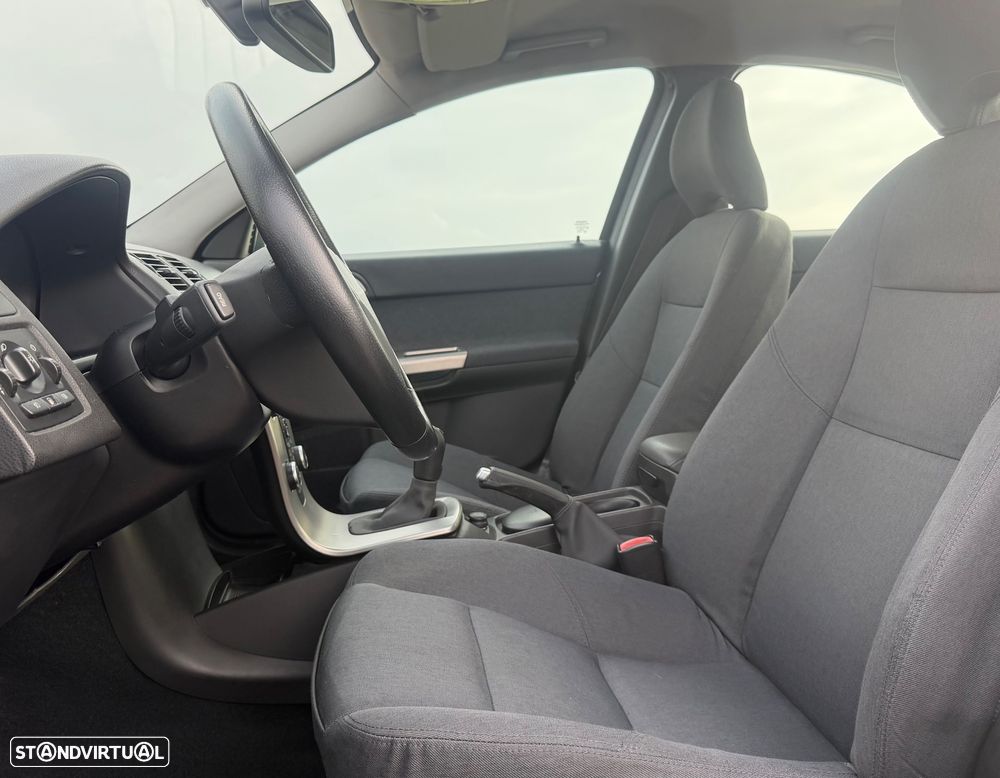 Volvo S40 1.6 D Nível 3 - 6