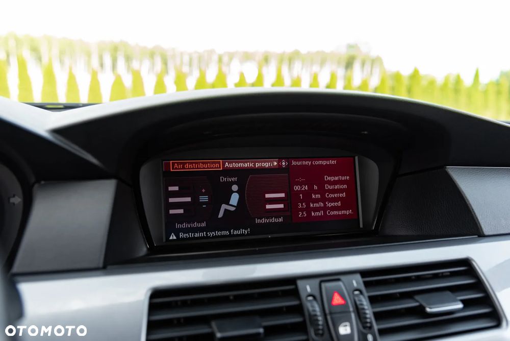 BMW Seria 5 525d xDrive Edition Exclusive - 33