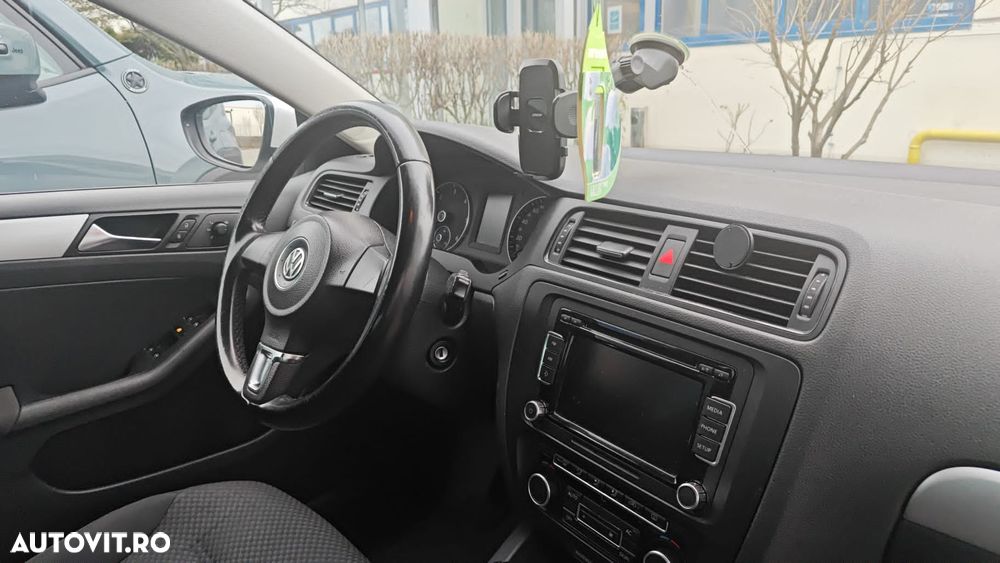 Volkswagen Jetta 1.6 TDI DPF Trendline - 3