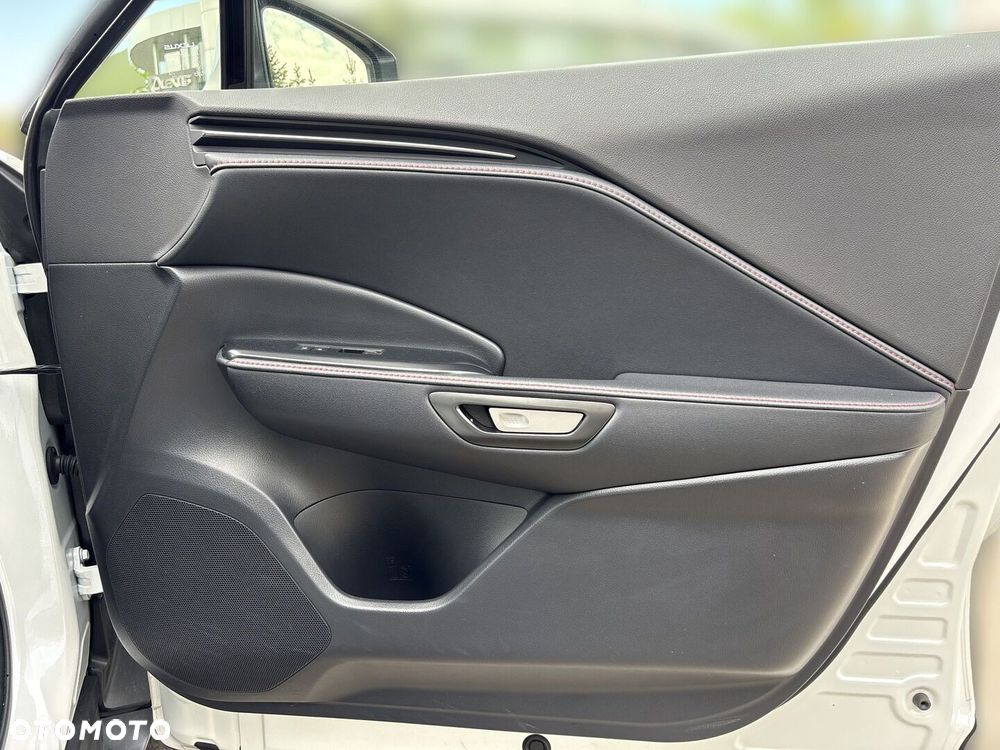 Lexus LBX 1.5 Hybrid Emotion - 21