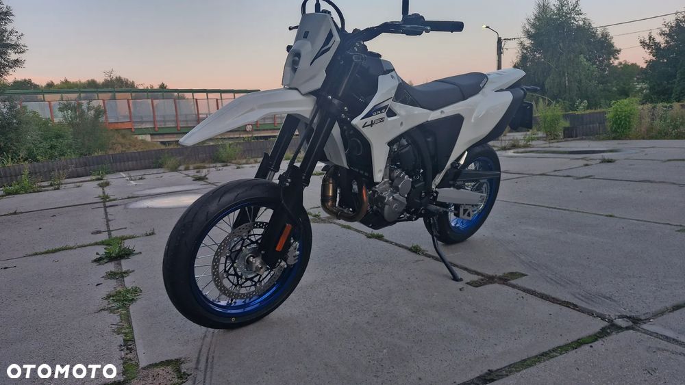 Suzuki DR-Z - 20