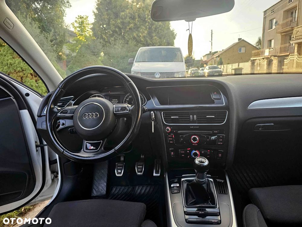 Audi A4 Limousine 1.8 TFSI S line Sportpaket - 21