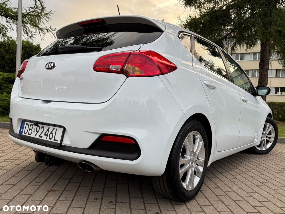 Kia Ceed 1.4 CVVT Dream Team Edition - 21