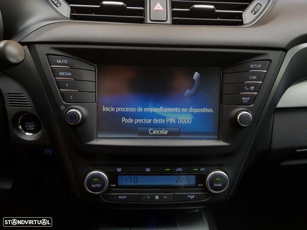 Toyota Avensis Touring Sports 2.0 D-4D Exclusive - 17