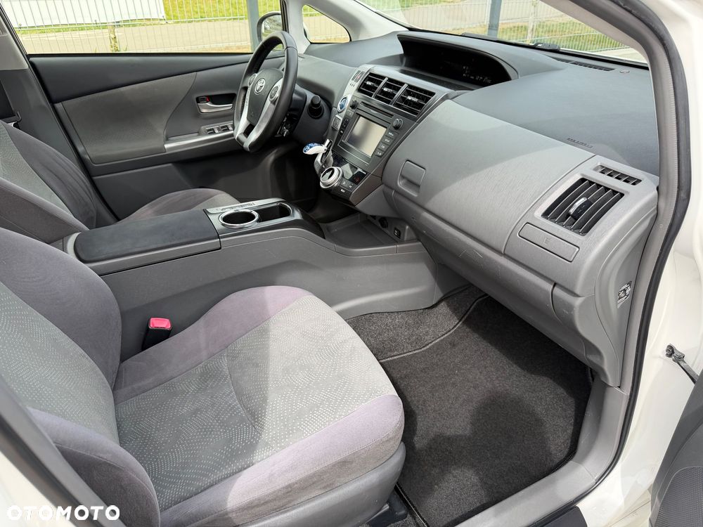 Toyota Prius+ (Hybrid) Comfort - 24