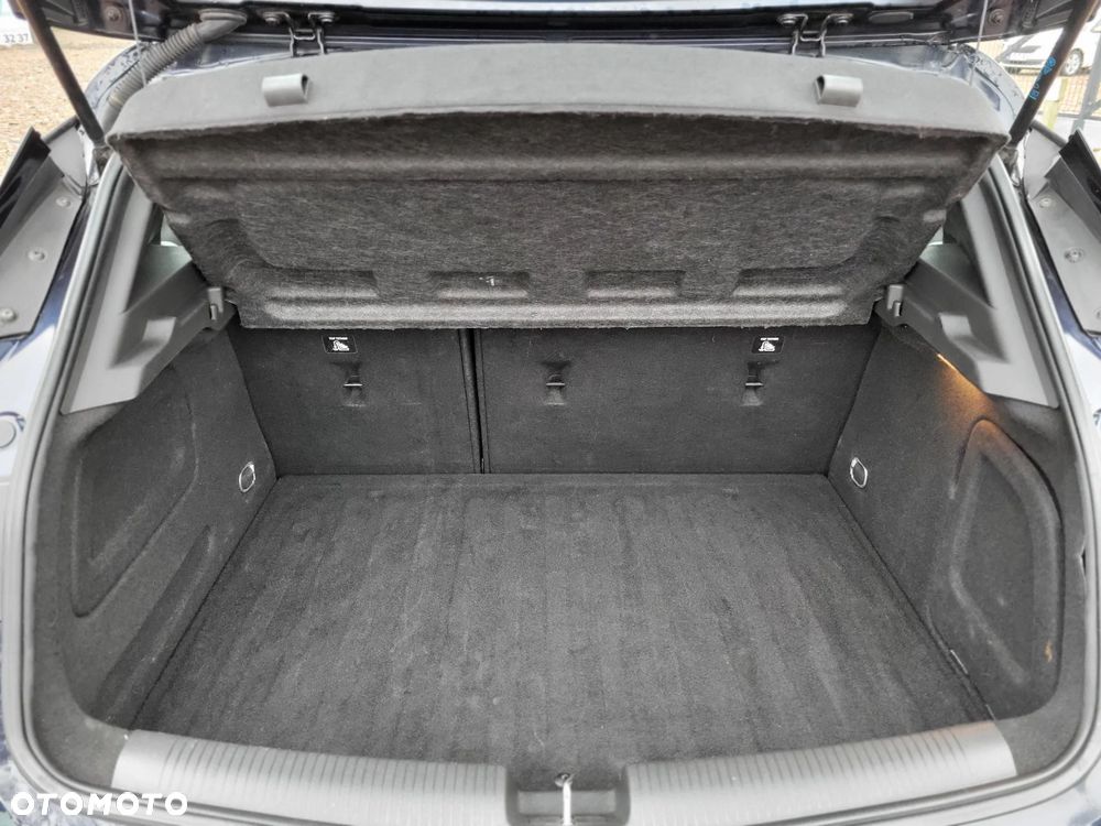 Opel Astra 1.0 T Enjoy S&S - 22