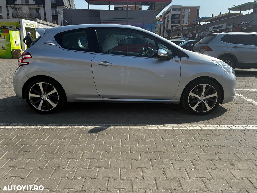 Peugeot 208 155 THP Allure - 2