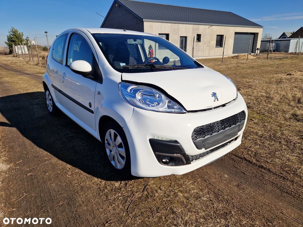 Peugeot 107 1.0 Trendy 2-Tronic - 2