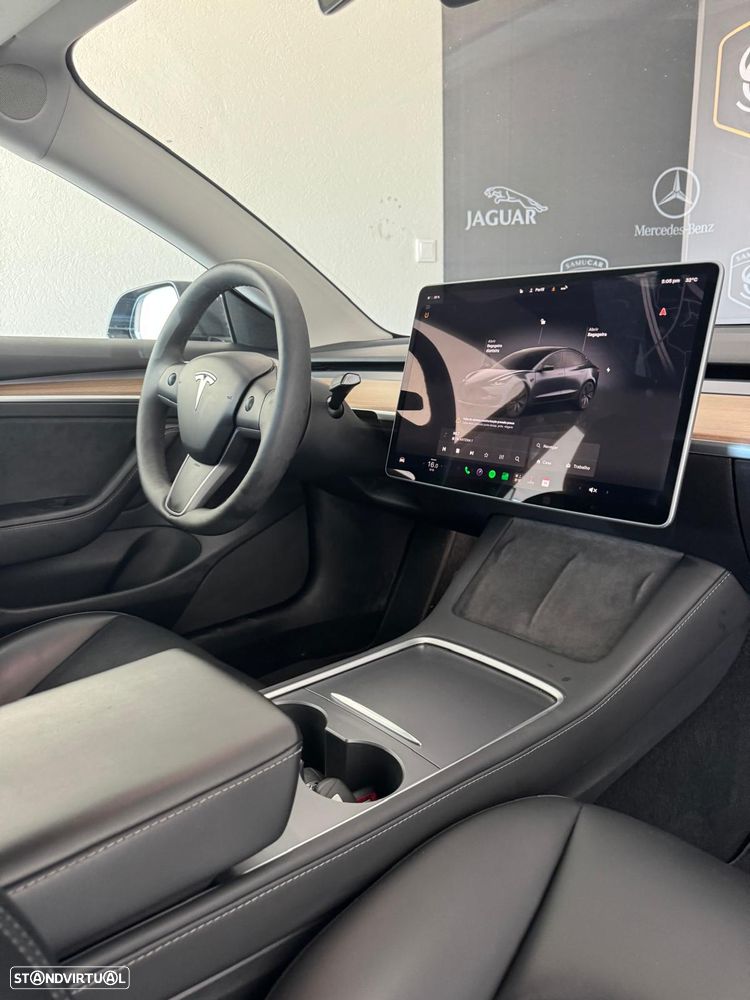 Tesla Model 3 Long Range AWD Dual Motor Performance - 12