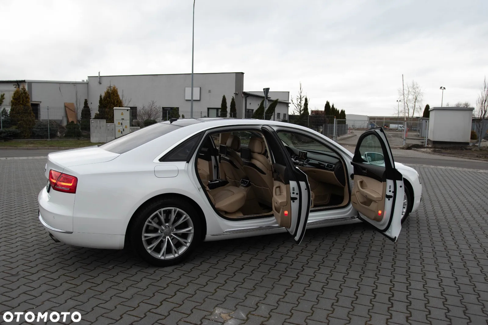 Audi A8 4.2 FSI quattro tiptronic Langversion - 11