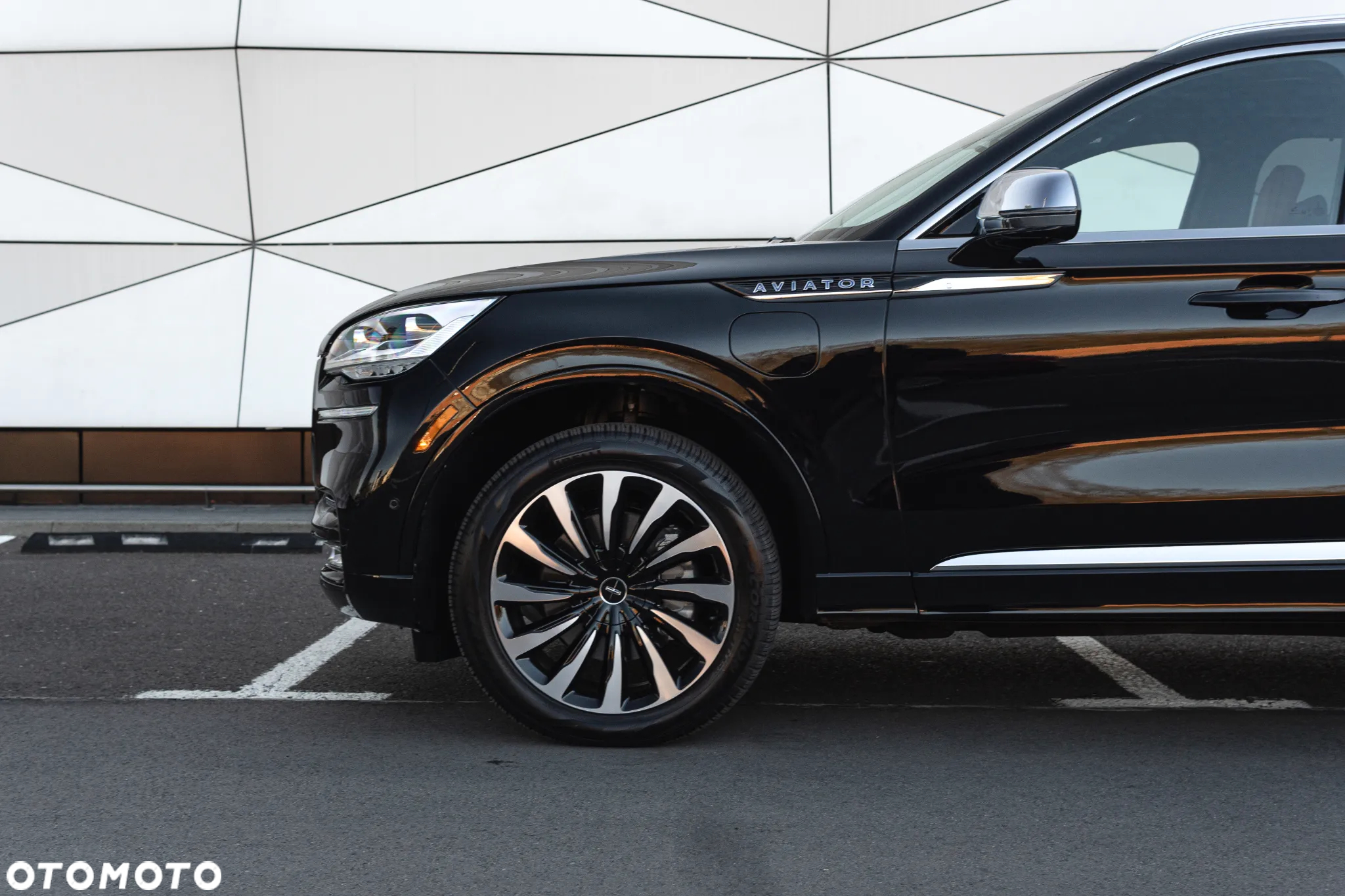 Lincoln Aviator - 9