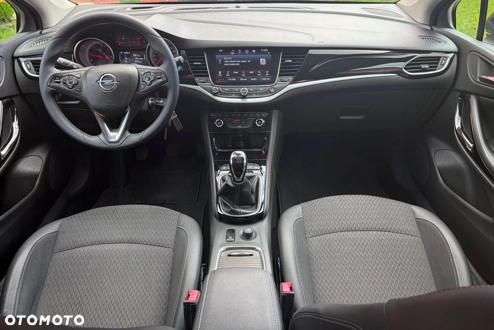 Opel Astra 1.6 CDTI Cosmo - 13