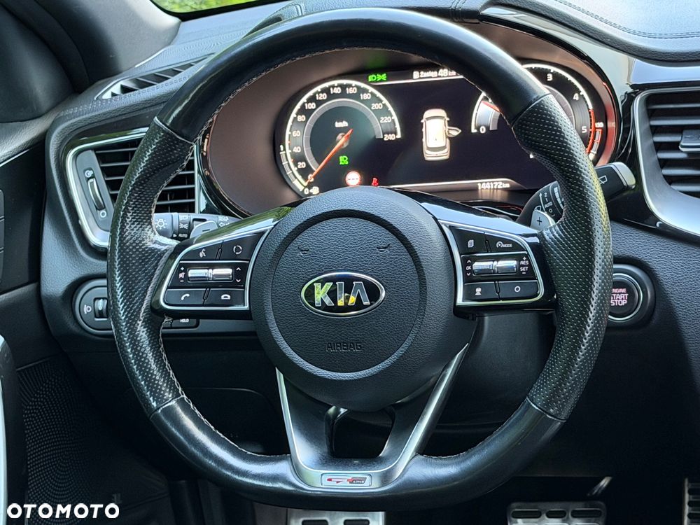 Kia Ceed 1.6 CRDi 136 ISG GT Line - 29