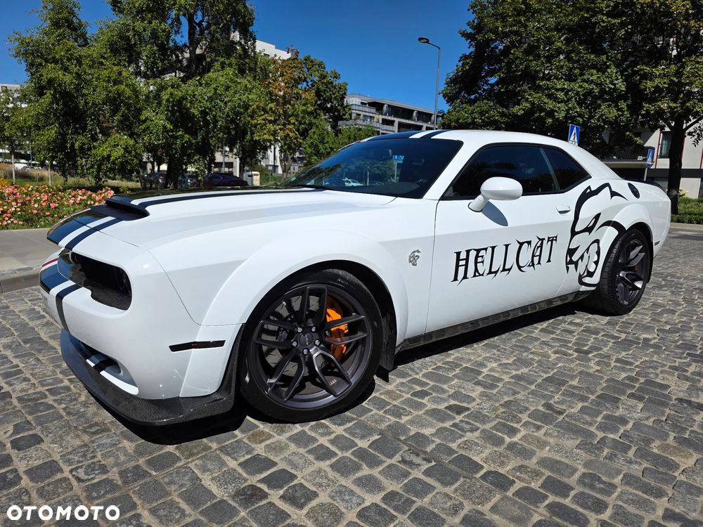 Dodge Challenger 6.2 Hellcat Widebody - 4