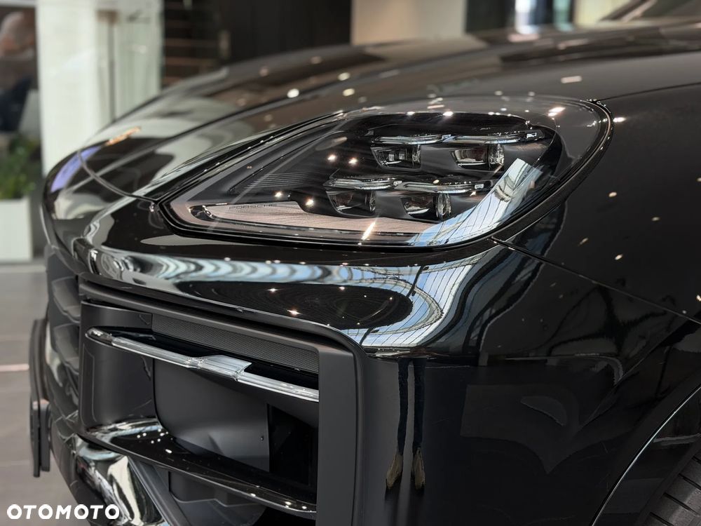 Porsche Cayenne E-Hybrid PHEV - 9