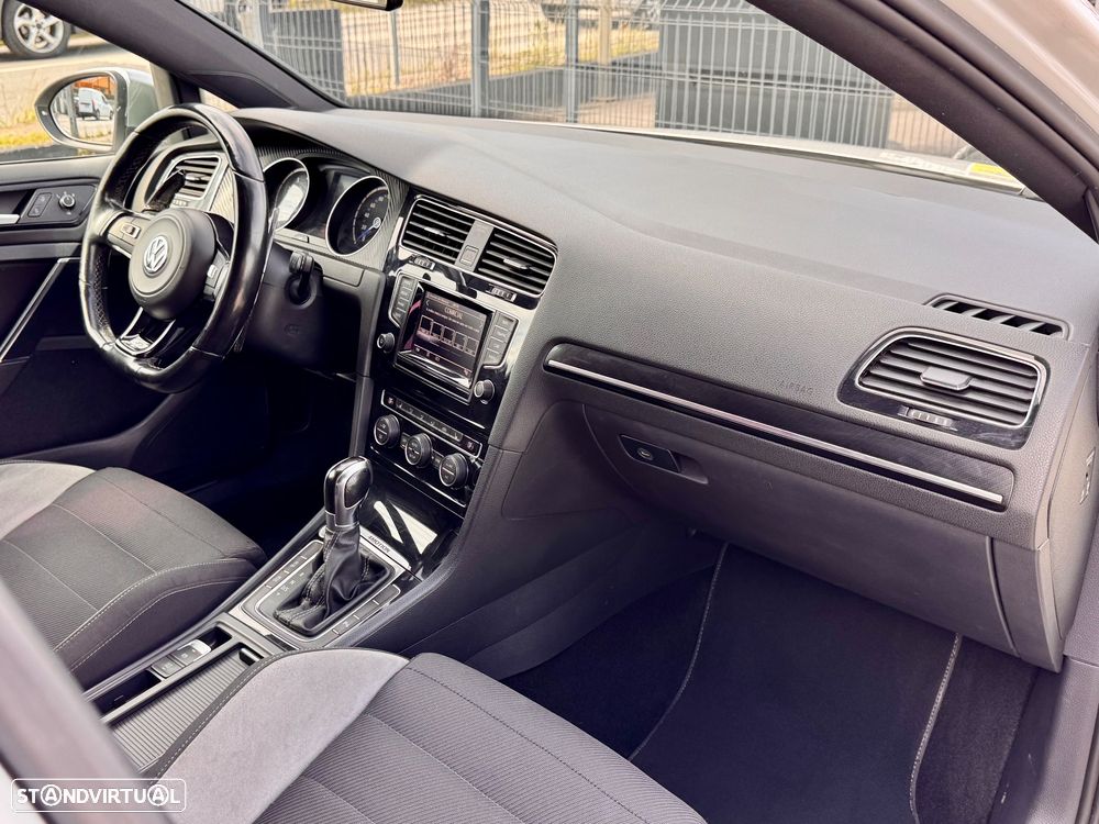 VW Golf R 2.0 TSI OPF 4Motion DSG - 11