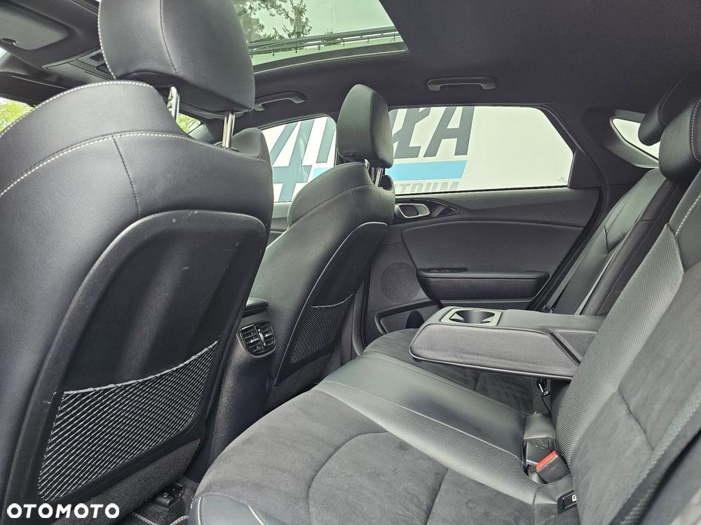 Kia ProCeed 1.4 T-GDI DCT7 OPF GT LINE - 17