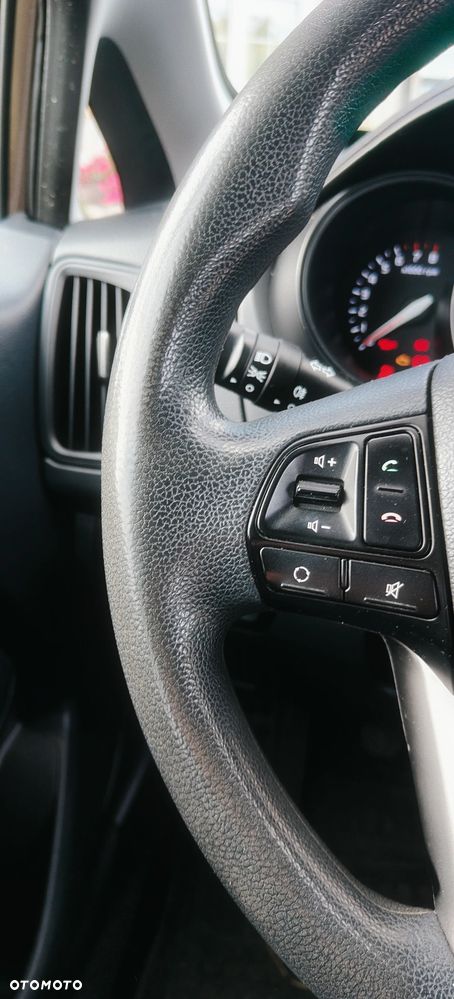 Kia Rio - 9