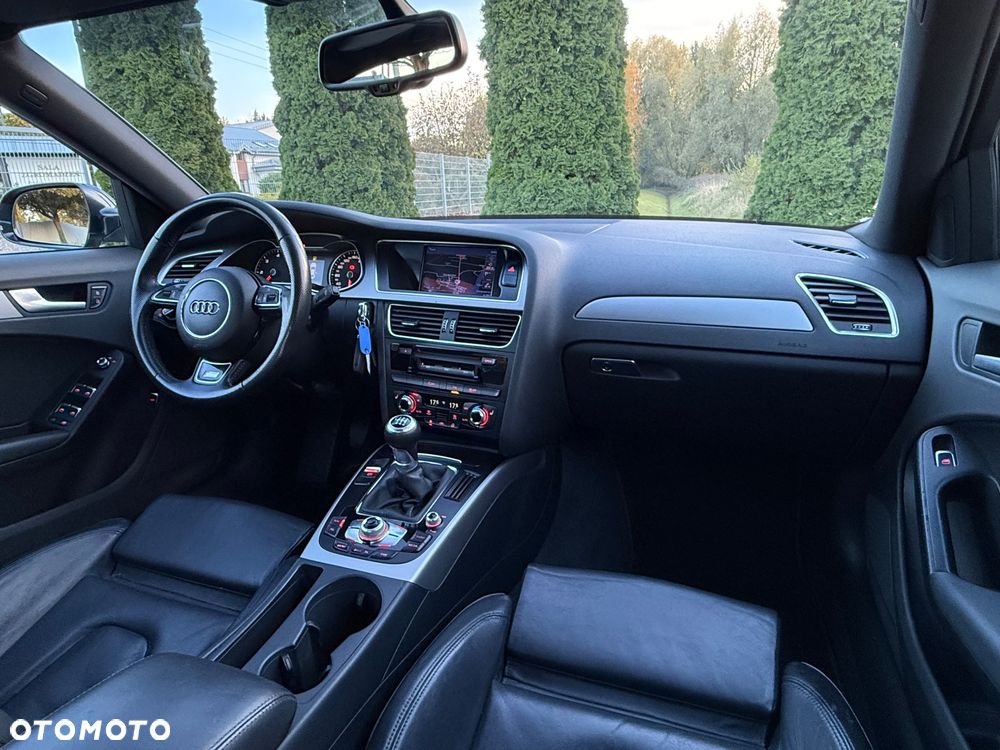 Audi A4 Avant 2.0 TDI DPF S line Sportpaket - 7
