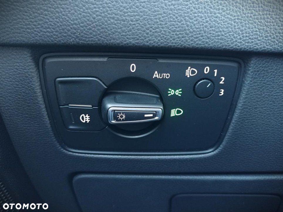 Volkswagen Passat - 22