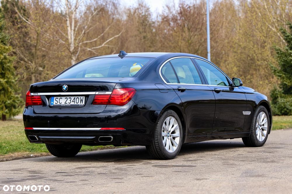 BMW Seria 7 740d xDrive Edition Exclusive - 6