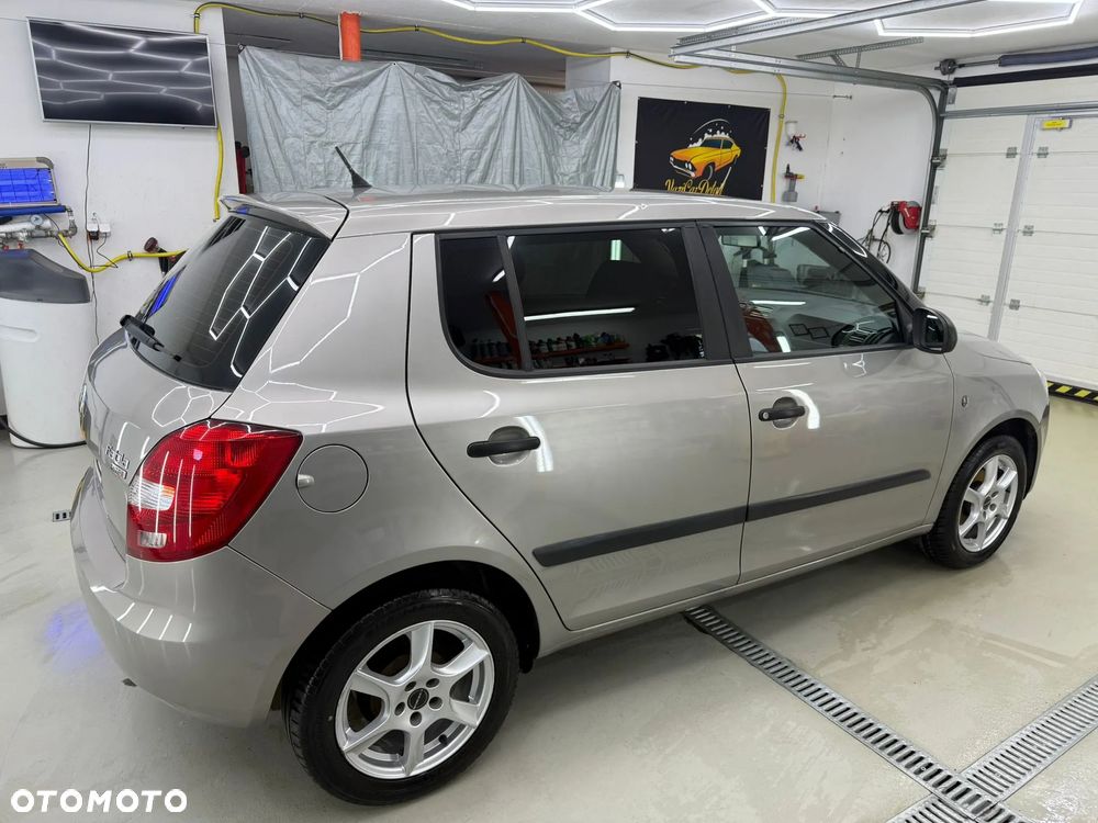 Skoda Fabia - 11