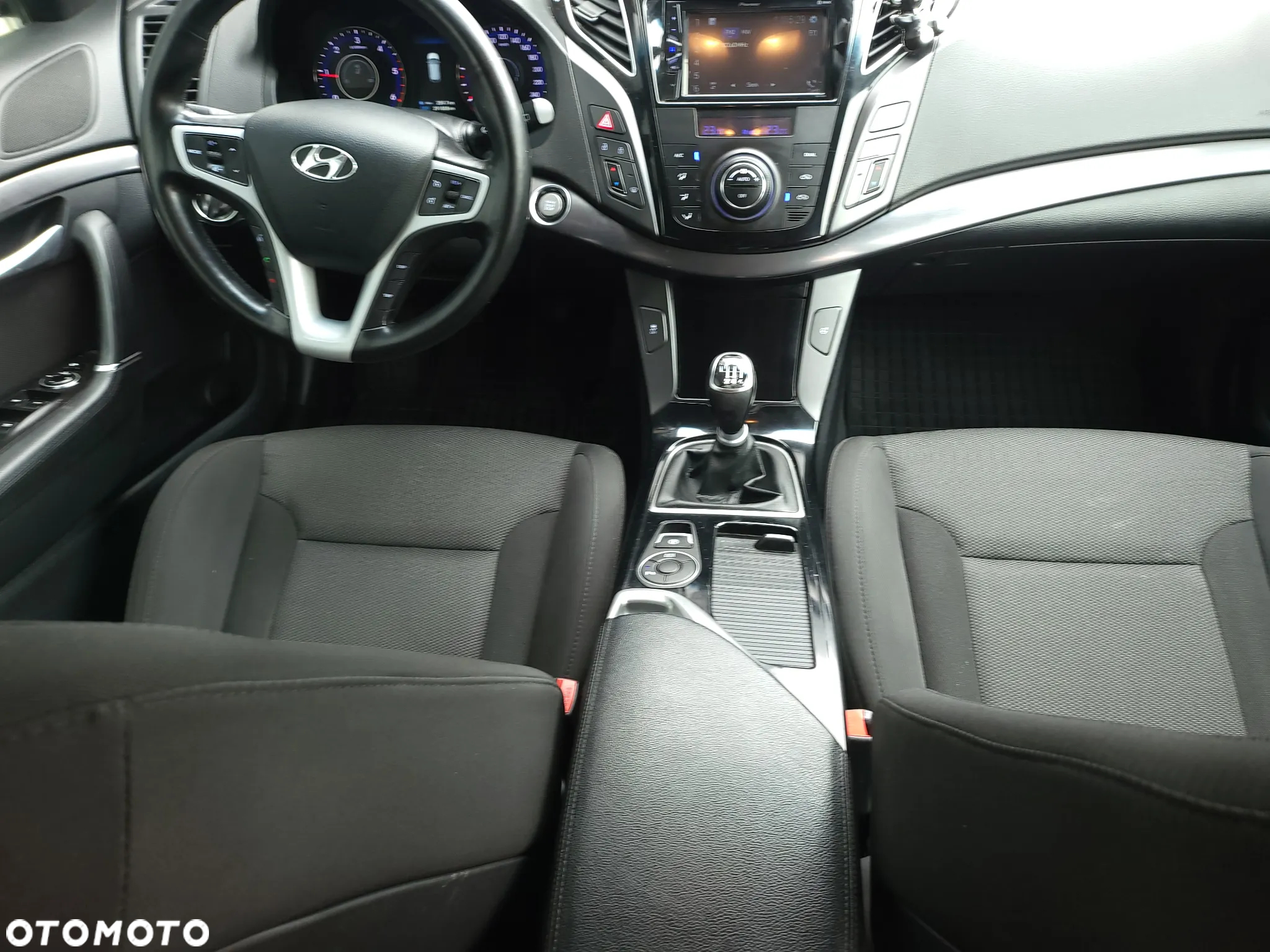 Hyundai i40 1.7 CRDi Comfort + - 8