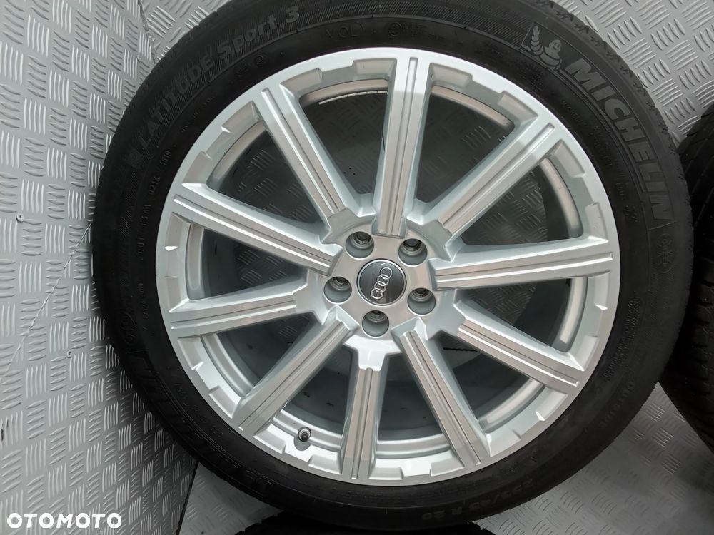 Koła Audi Q5 SQ5 Q7 9Jx20 et33 5x112 - 4